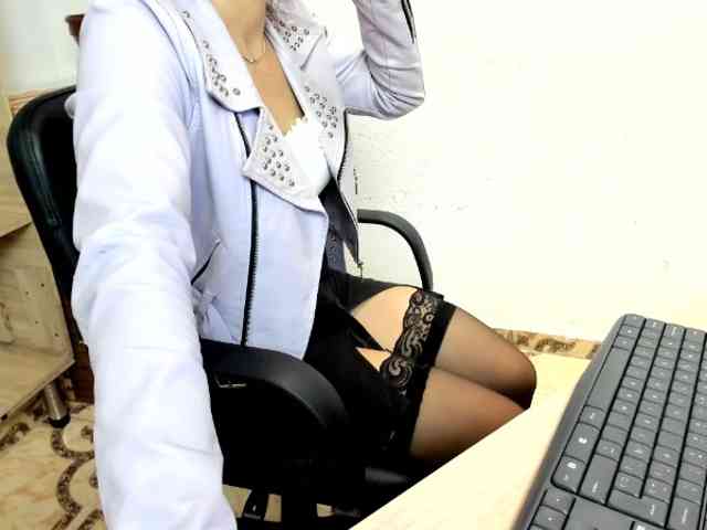 merlinaa-adams webcam