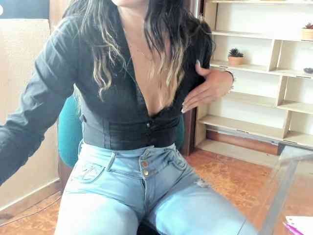merlinaa-adams webcam