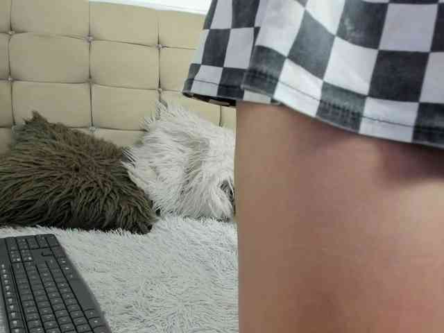 merlinaa-adams webcam