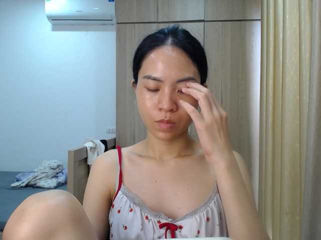le modèle AsiaSweet91 est en webcam porno dans un show sur le site bongacams, il possède les tags suivants: Asian,Brunette,Trimmed