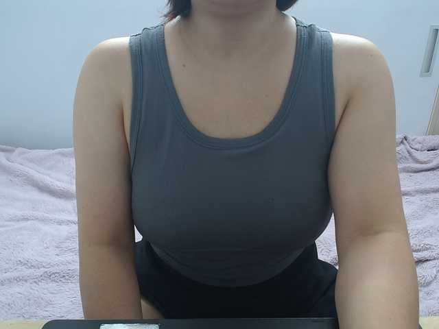 ElenaSex90 live cam on BongaCams