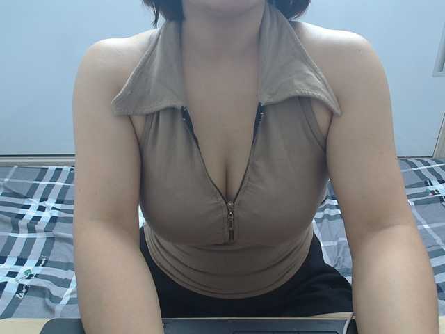 ElenaSex90 live cam on BongaCams