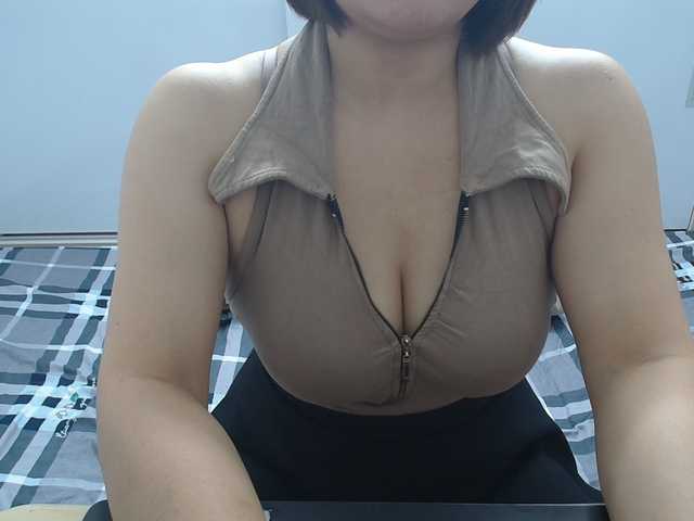 ElenaSex90 live cam on BongaCams