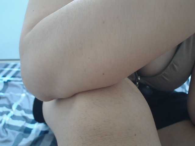 ElenaSex90 live cam on BongaCams