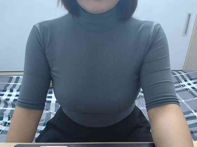 Model: ElenaSex90