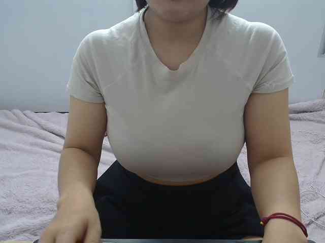 ElenaSex90 webcam