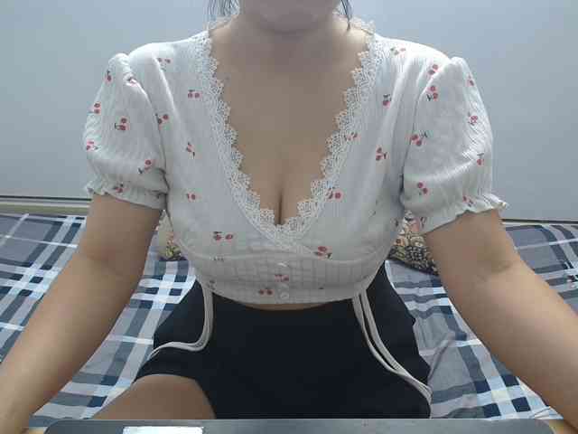 ElenaSex90 webcam