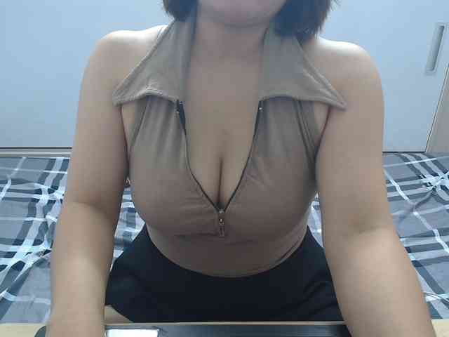 ElenaSex90 webcam