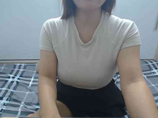 ElenaSex90 webcam