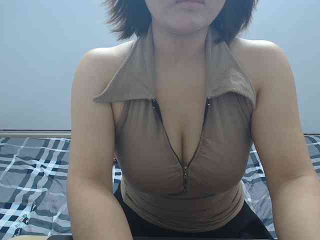 ElenaSex90 webcam