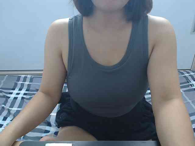 Elenasex90's cam show statistics and live stream