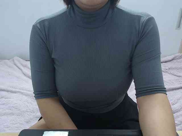 ElenaSex90 webcam