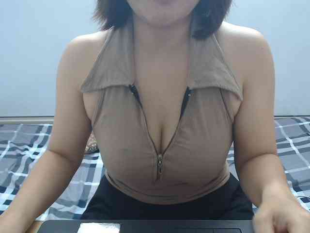 ElenaSex90 Live Webcam on BongaCams