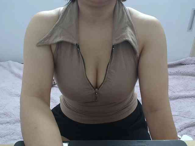 ElenaSex90 webcam