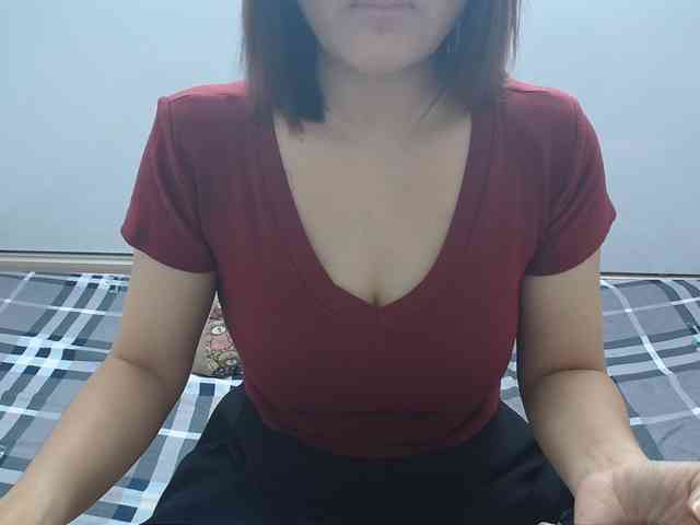ElenaSex90 webcam