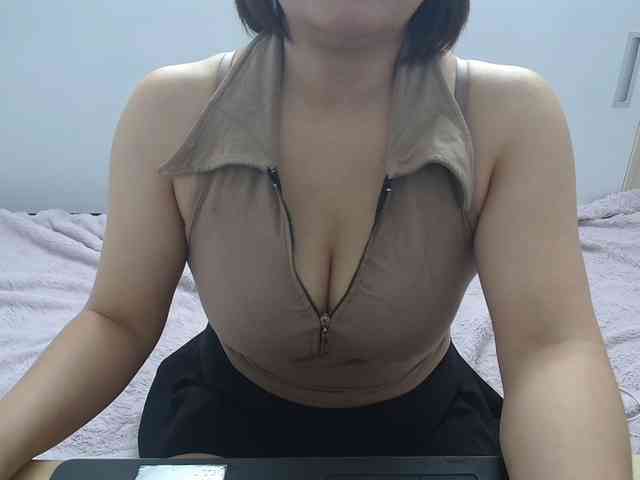 ElenaSex90 webcam