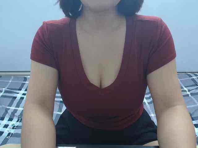 ElenaSex90 webcam