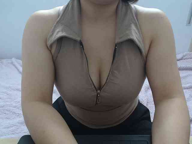 ElenaSex90 webcam