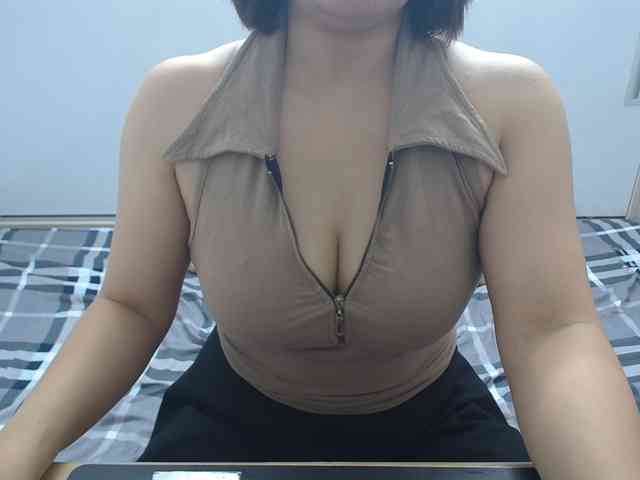 ElenaSex90 webcam