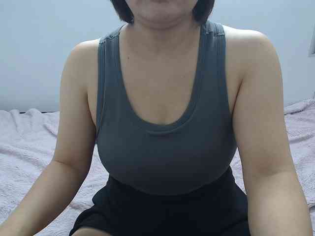 ElenaSex90 webcam