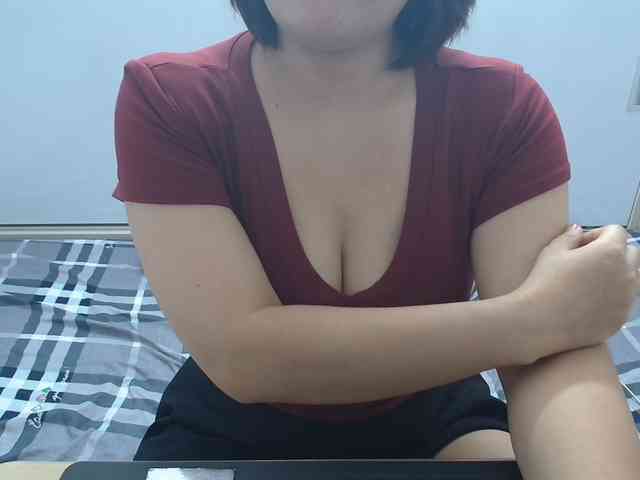ElenaSex90 webcam
