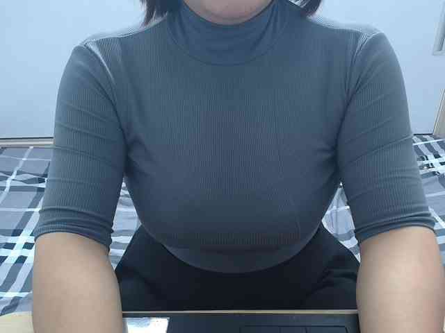 ElenaSex90 webcam