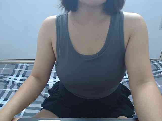 Elenasex90's cam show statistics and live stream