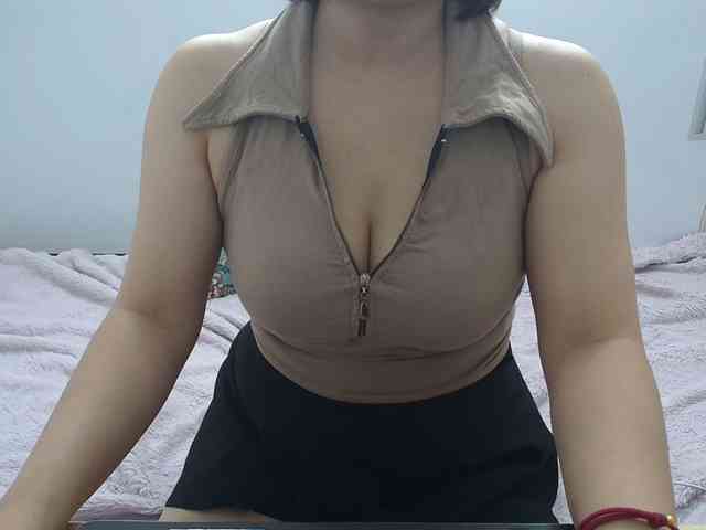 ElenaSex90 webcam