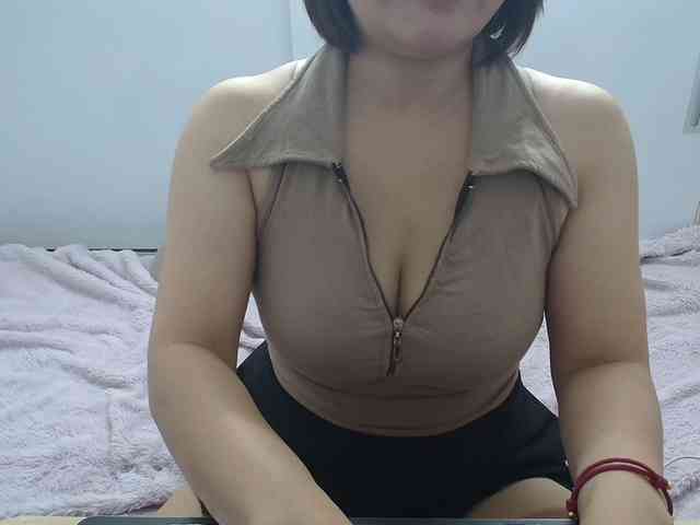 ElenaSex90 webcam