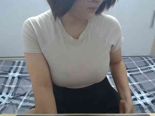 ElenaSex90 webcam