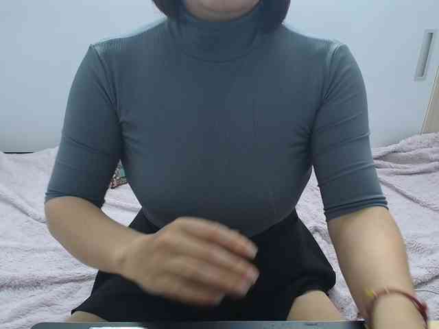 ElenaSex90 webcam