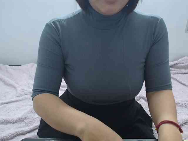 ElenaSex90 webcam