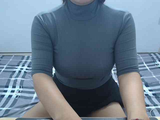ElenaSex90 webcam