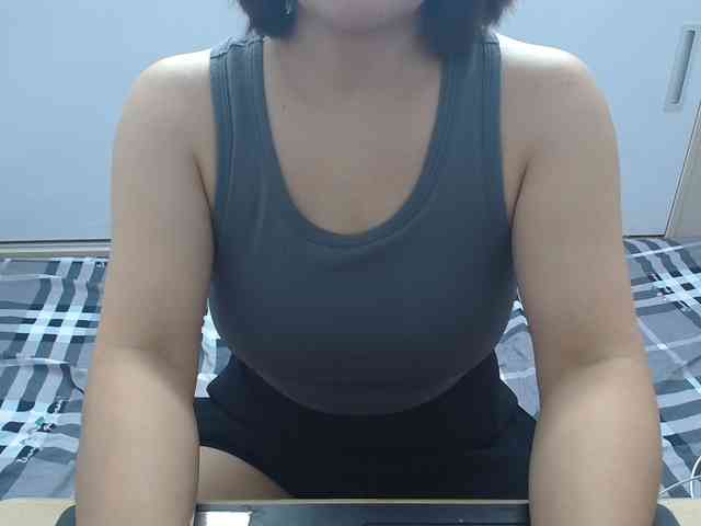 ElenaSex90 webcam