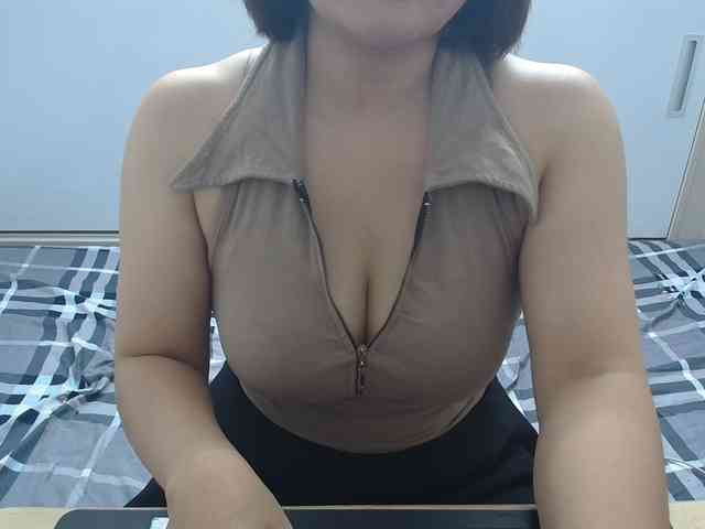 ElenaSex90 webcam
