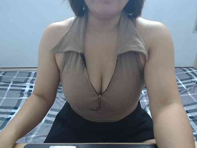 ElenaSex90 webcam