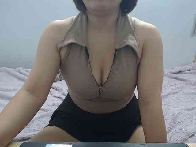 ElenaSex90 webcam