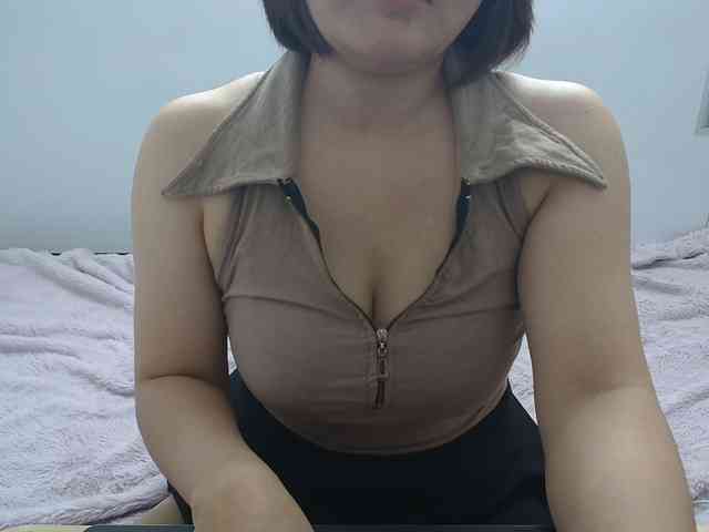 ElenaSex90 webcam