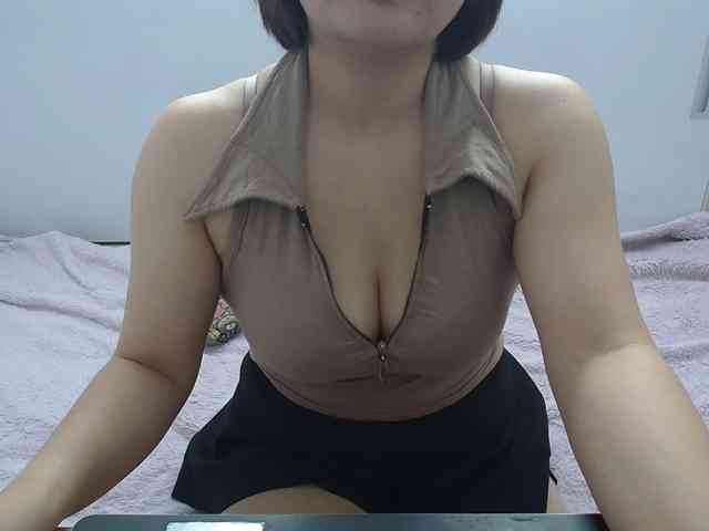 ElenaSex90 webcam