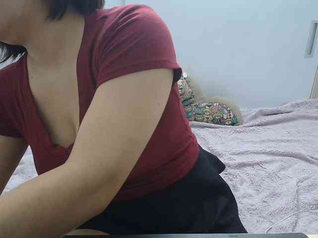 ElenaSex90 webcam