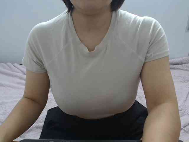 ElenaSex90 webcam