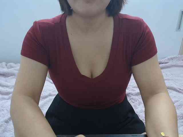 ElenaSex90 webcam