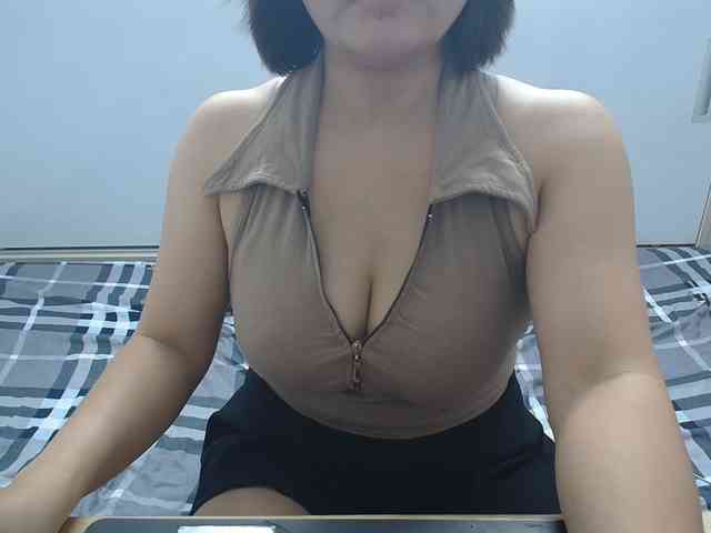 ElenaSex90 webcam