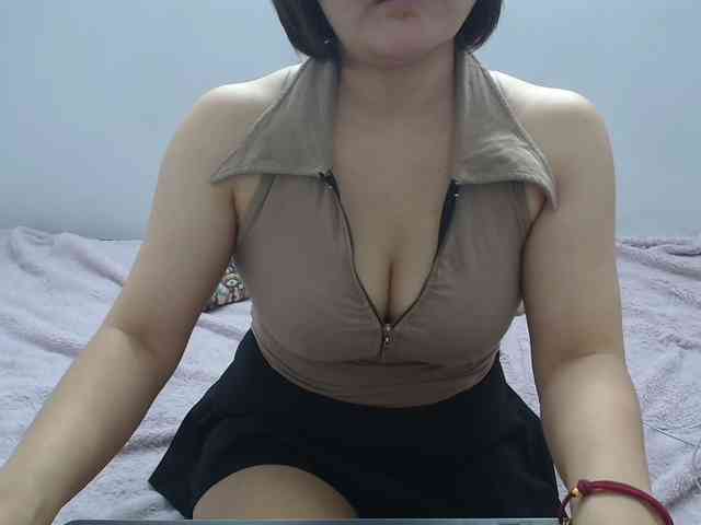 ElenaSex90 webcam
