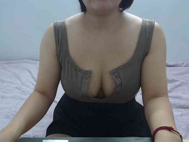 ElenaSex90 webcam