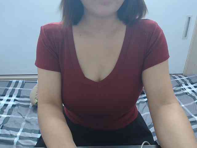 ElenaSex90 webcam