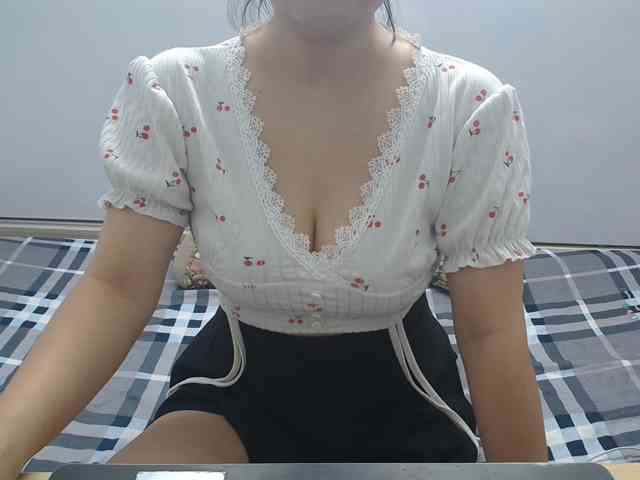 ElenaSex90 webcam