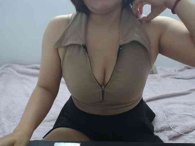 ElenaSex90 webcam