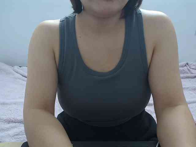 ElenaSex90 webcam
