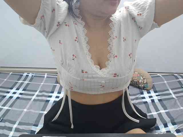 ElenaSex90 webcam